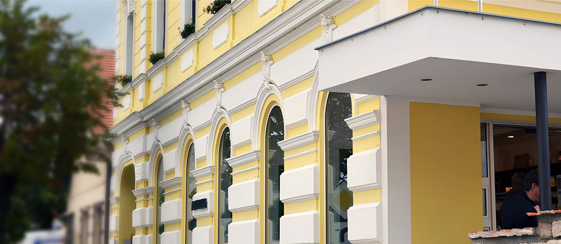 Apotheke Mannershof zum hl. Leopold | Mannersdorf am Leithagebirge - Außenansicht